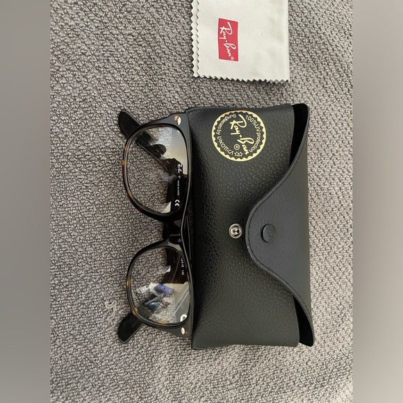 Ray-Ban glasses - Picture 1 of 4